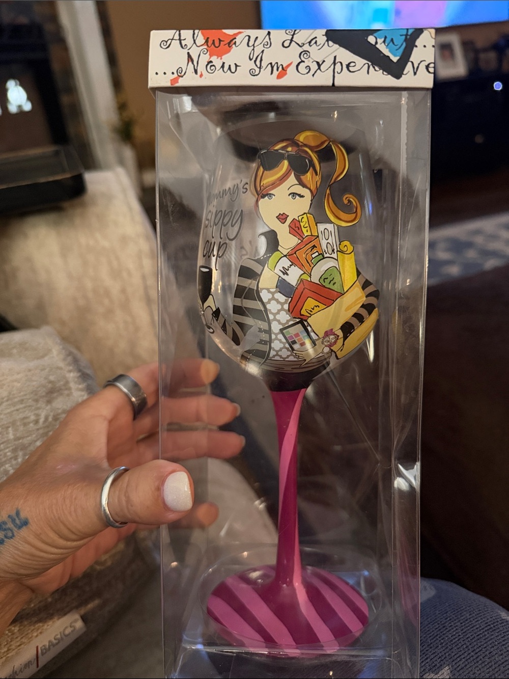 “Mommy’s Sippy Cup” painted  & bling-embellished wine glass, NEW in gift box!